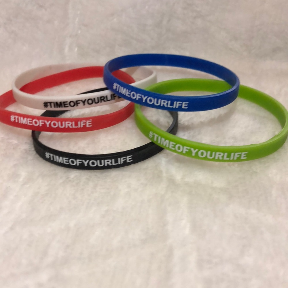 Simple motto bracelets